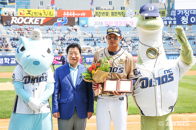 20180430왕웨이중.jpg