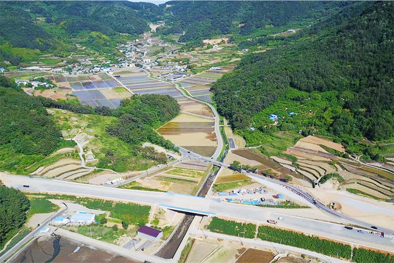 20190107남해군상반기하천시설물점검실시(논밭).jpg