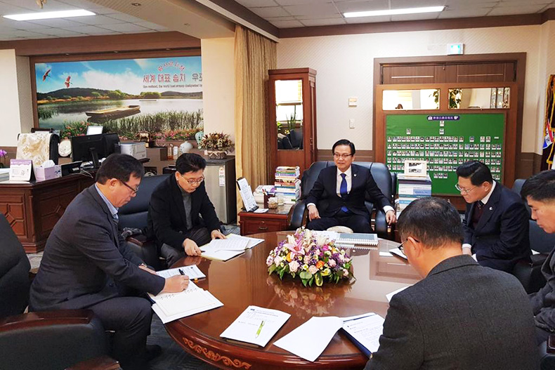 20190122창녕군청21일,한정우군수가2019년재난관리평가기관장인터뷰를하고있다.jpg