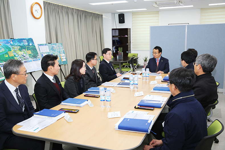 20190122박성호행정부지사_2020함양산삼항노화엑스포조직위방문(2).jpg