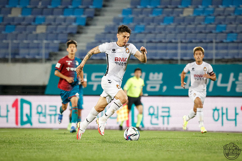 경남FC,대전원정서아쉬움을삼키다.jpg