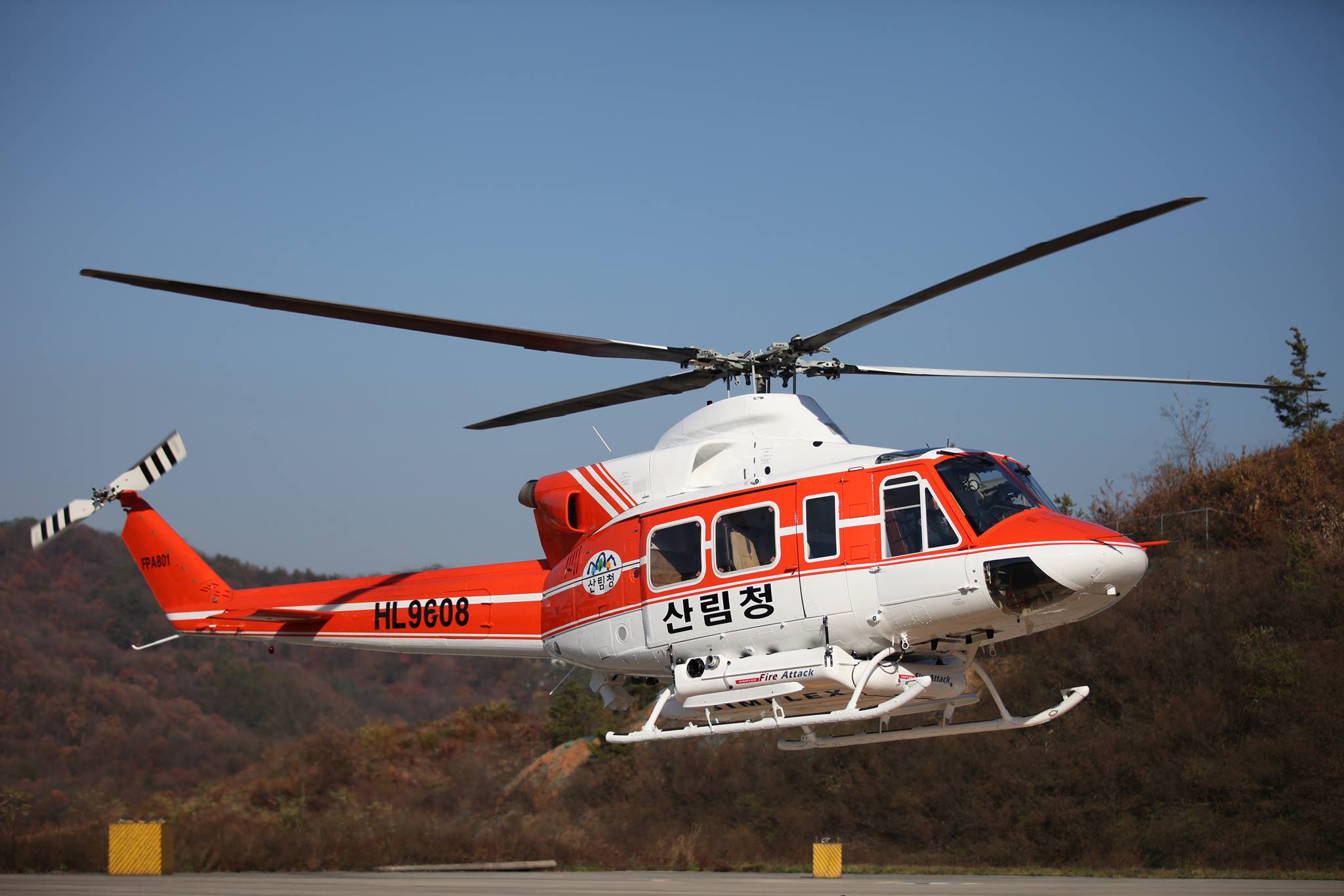 Bell412.01.jpg