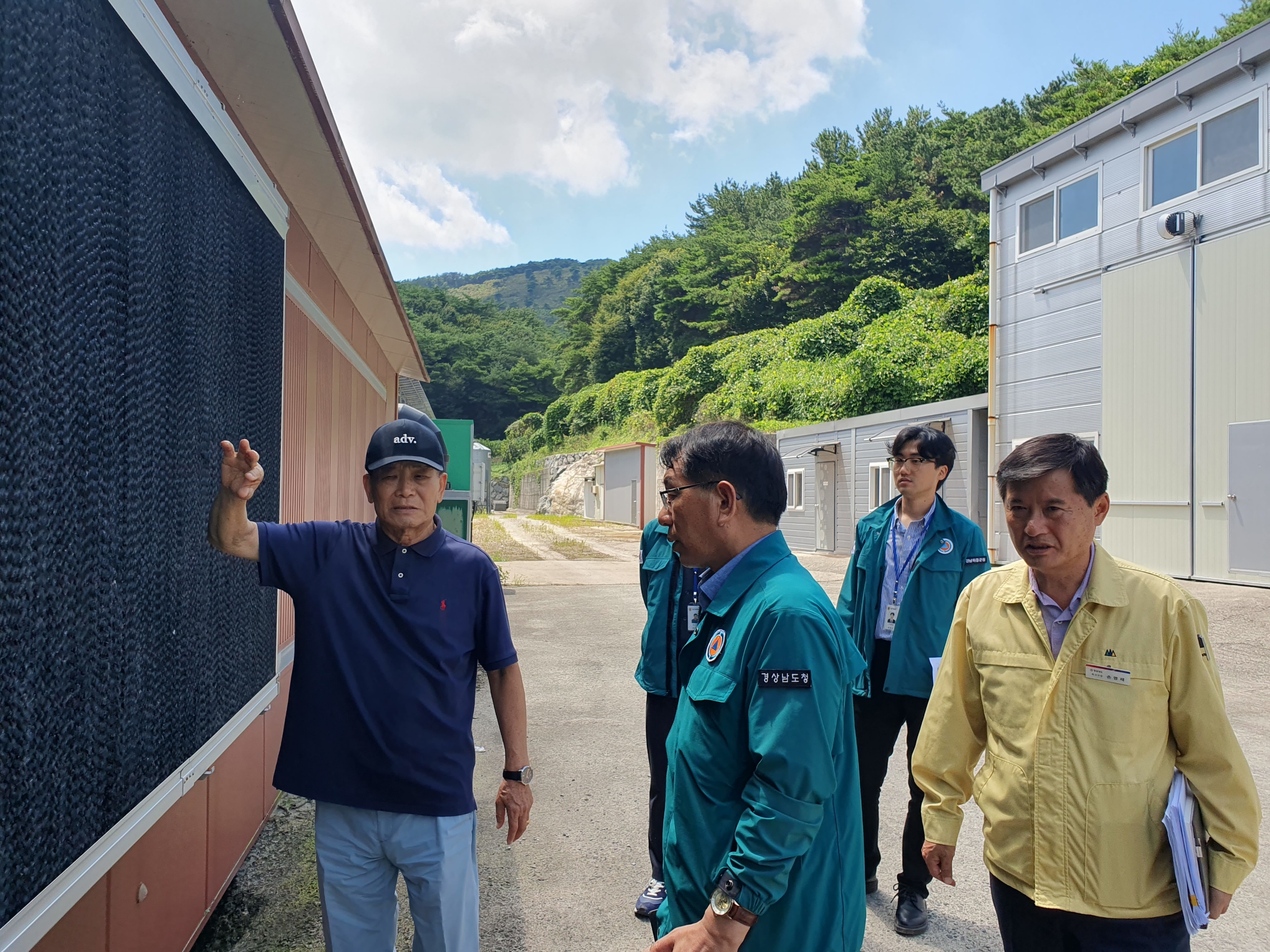 하동군북천면육계사육농가(2).jpg