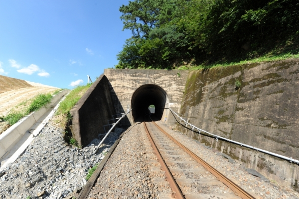 횡천(橫川)터널